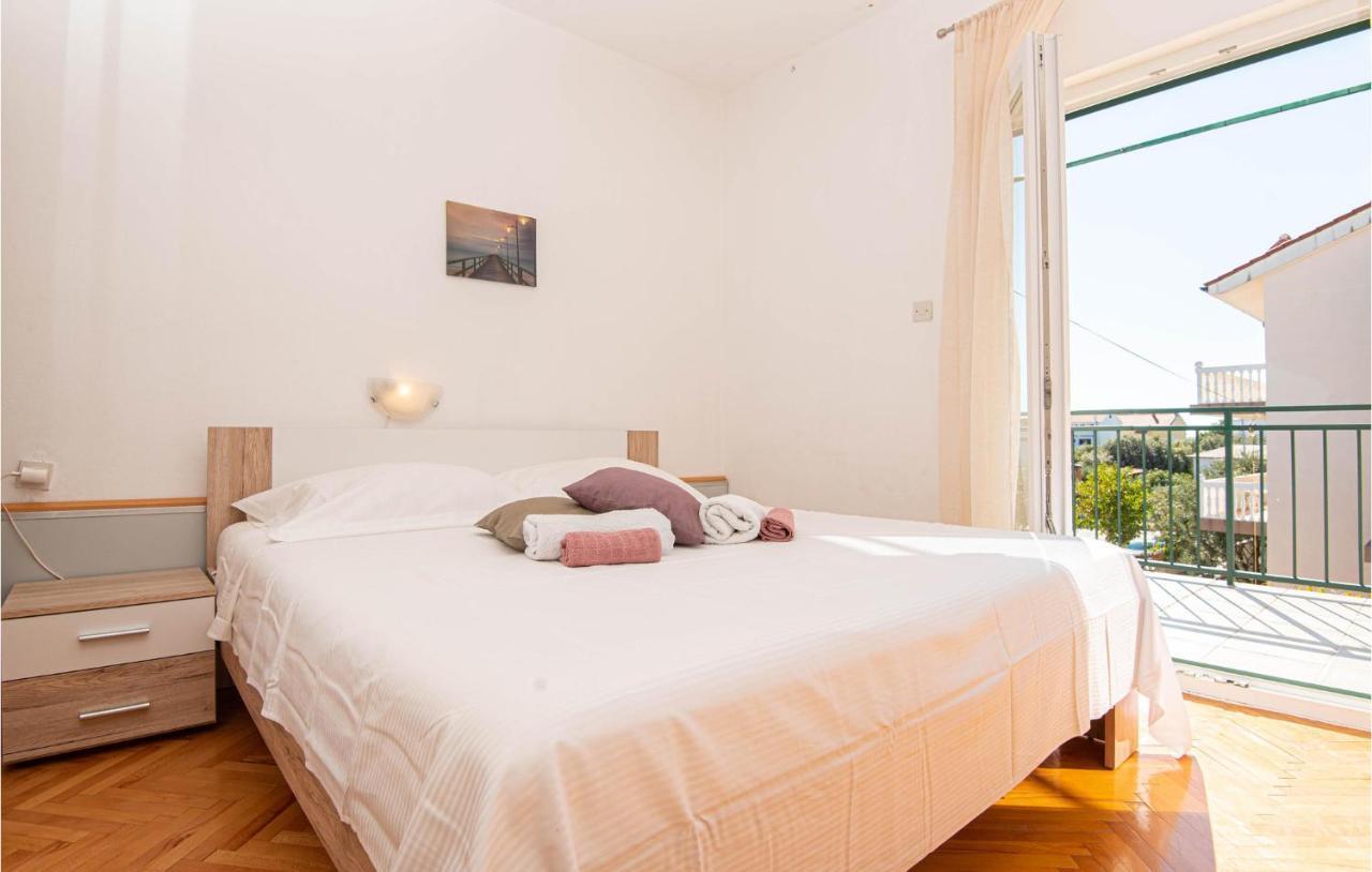 3 Bedroom Lovely Apartment In Brodarica Brodarica  Eksteriør billede